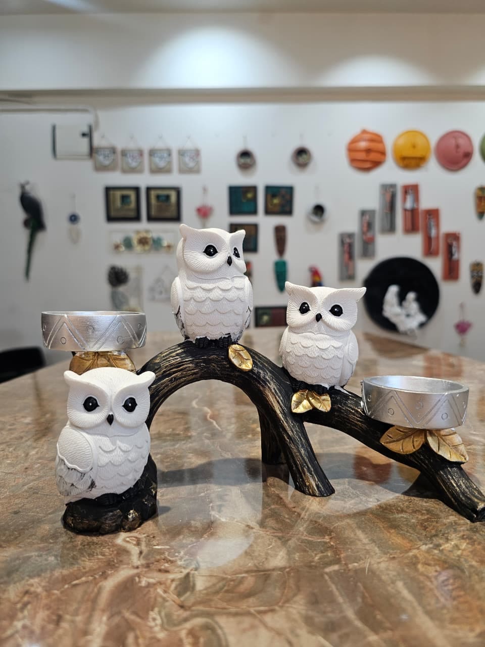 White & black Tealight holder